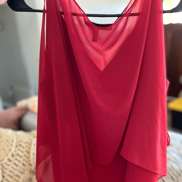 Red top! - Picture 2 of 3